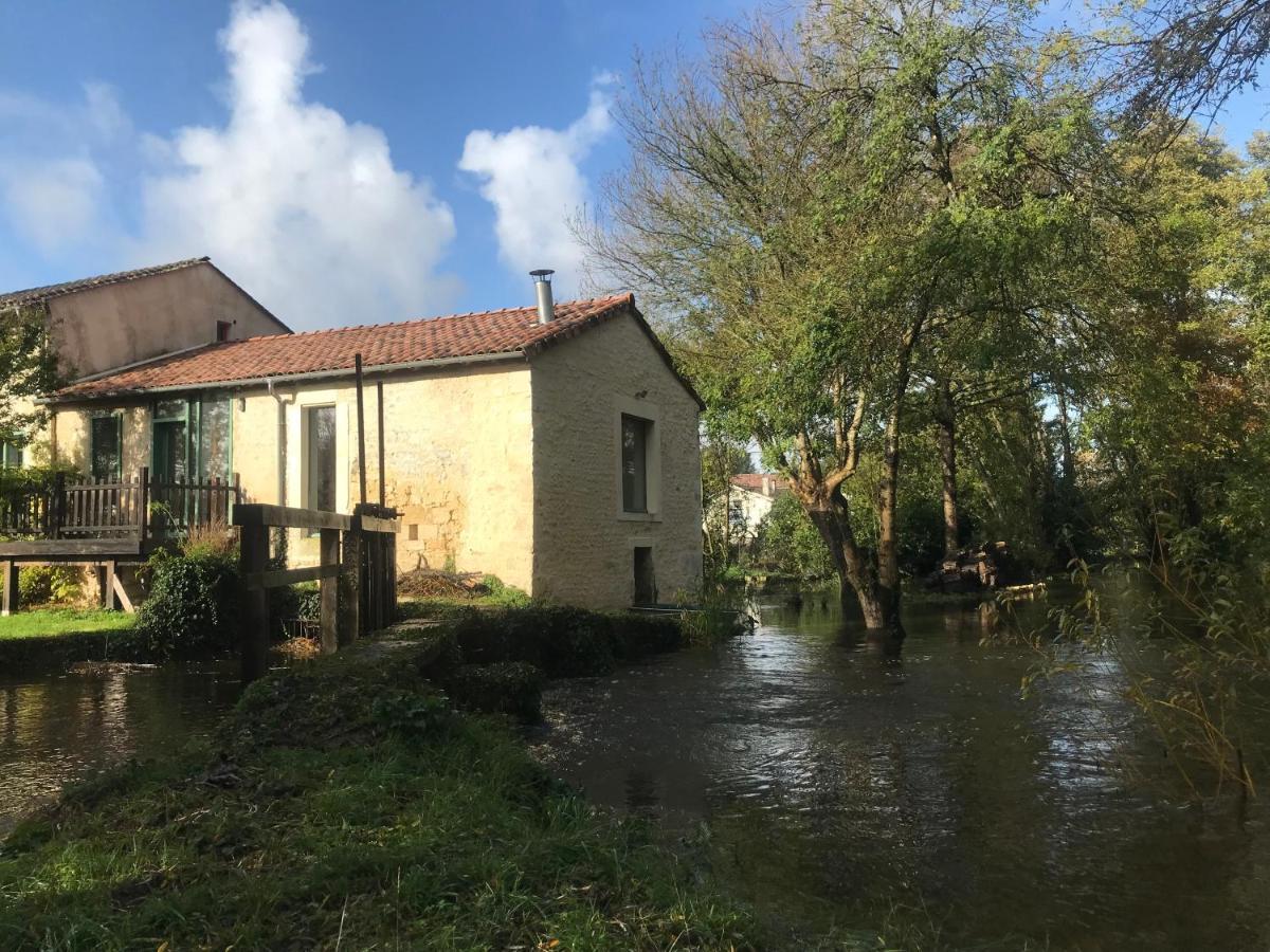 Ancien Moulin A Eau Sur La Seugne Apartment Mosnac  Exterior foto
